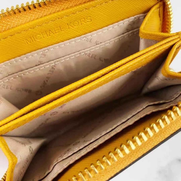 NWT Michael Kors Cardholder/Wallet - Picture 4 of 7